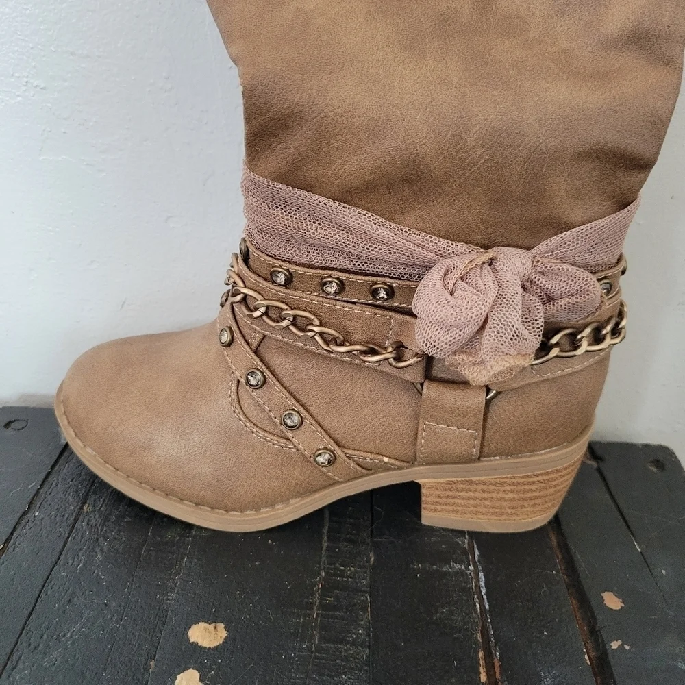 Sarah Jayne NWOT Little Girl Toddler 11 Tan Tall Boots Rhinestone Chain Accent